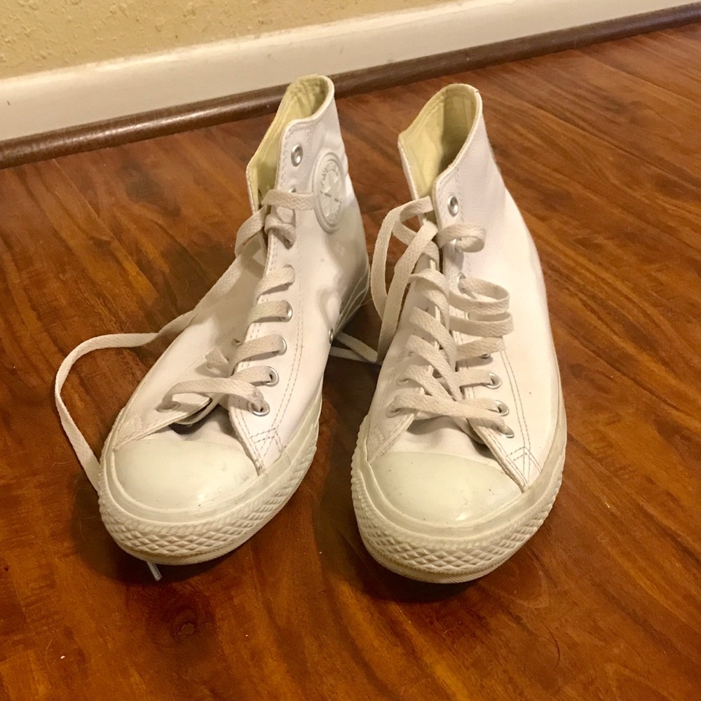 Converse Hi-Tops white leather (Men’s 8)